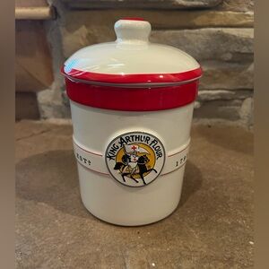 King Arthur Flour Ceramic storage jar 

Great condition